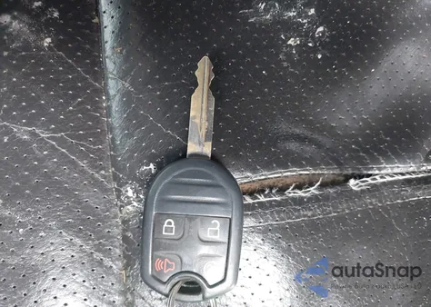 2011 Ford F-250 Lariat z USA, uszkodzony, nr VIN 1FT7W2BT1BEB71135